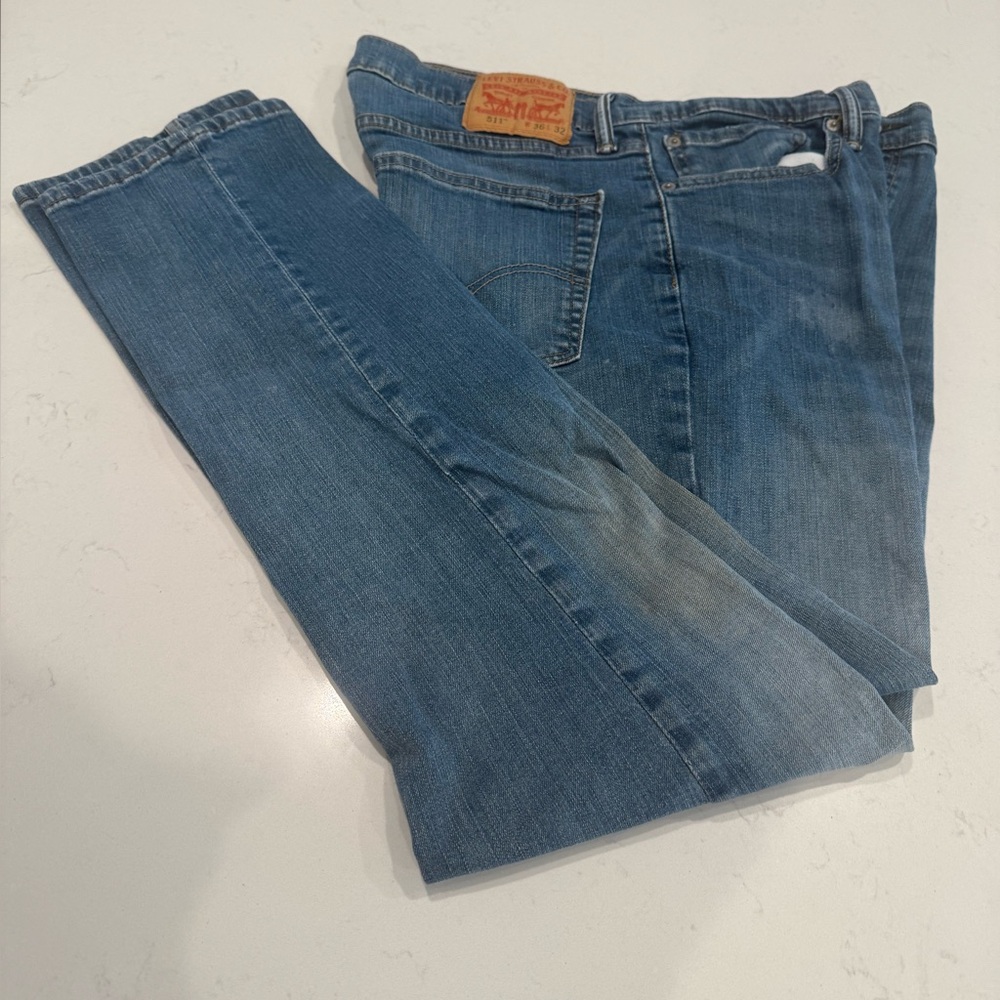 Levi's Men's Classic Blue Straight Jeans 36 x 32 511 Slim Fit